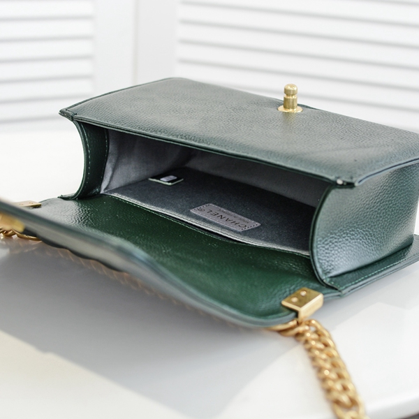 シャネルバッグ全体デザイン